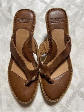 Born Brown Leather Thong Sandals for Women Size 7